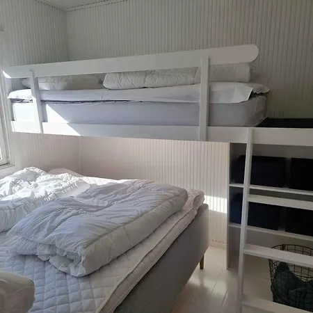 Cozy Summer House In For 5 People Ferienhaus