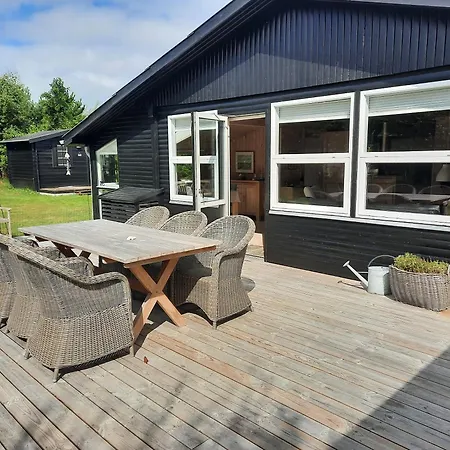 Cozy Summer House In For 5 People Feriehus *