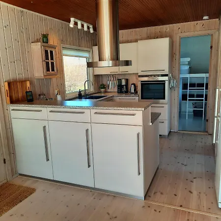 Feriehus Cozy Summer House In For 5 People