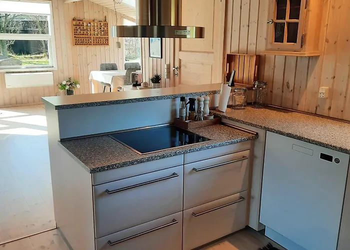 Cozy Summer House In For 5 People *